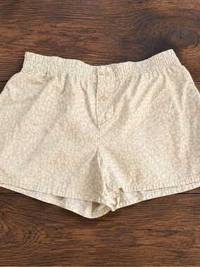 LOVE by GAP Cream Animal Print Lounge Shorts Size M
